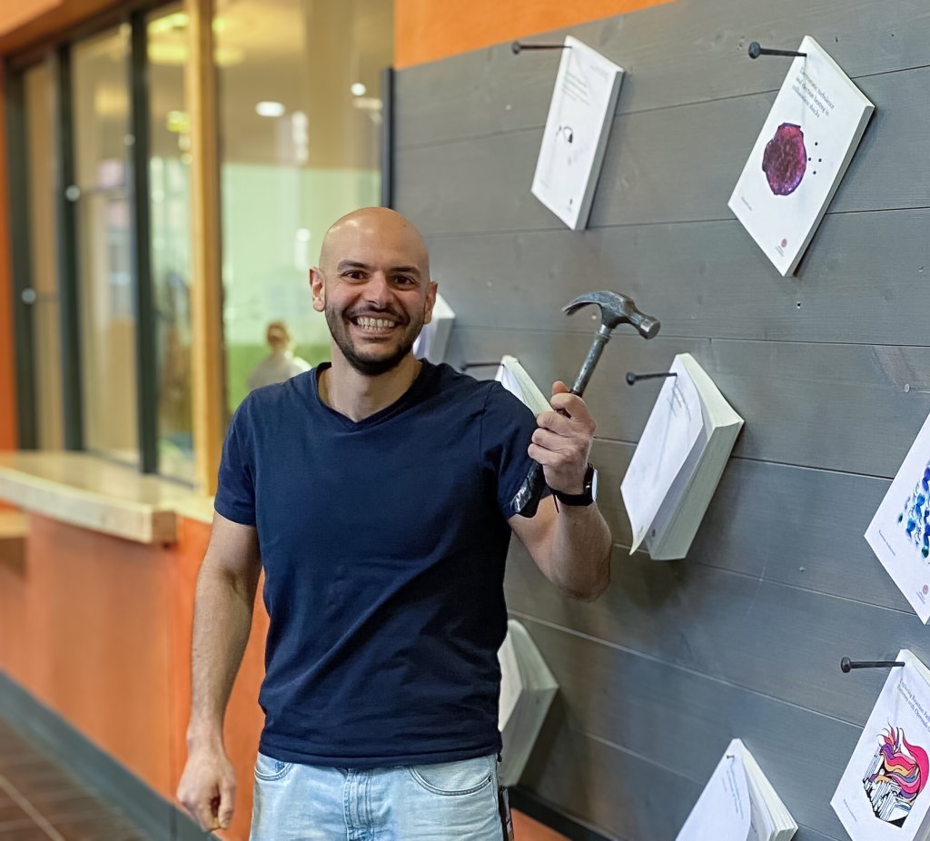 Glad Ahmad Lalti som precis spikat sin avhandling