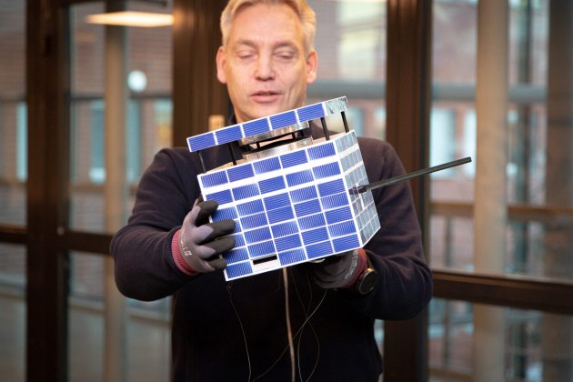 Modell av nanosatelliten Munin installerad vid Institutet för rymdfysik